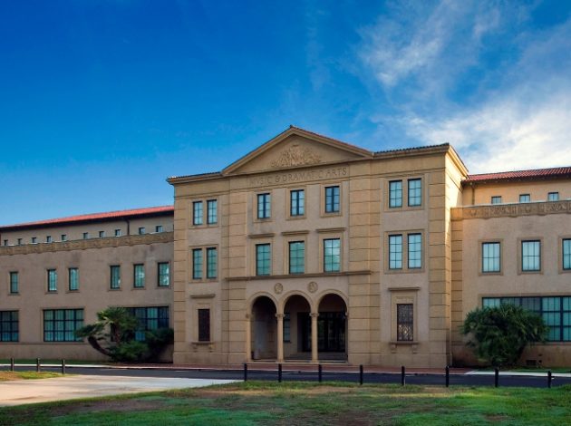 2012-12-20_LSUMusicDramaticArtsAward_Blog1